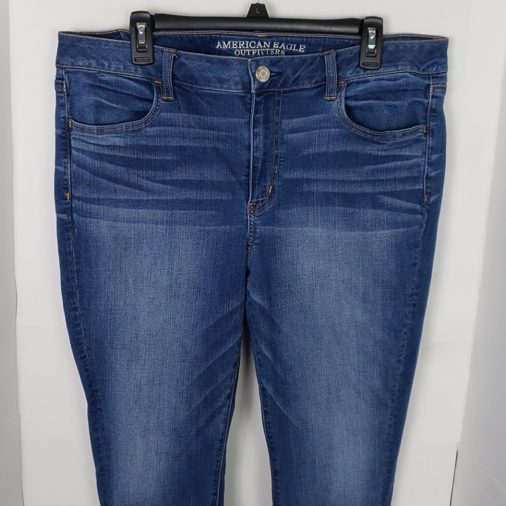 American Eagle Jegging Jeans. Size 18 short.